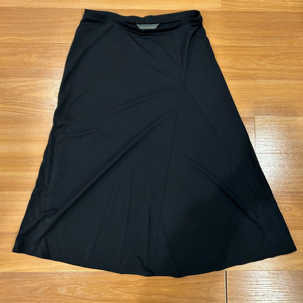 Y2K Simple Banana Republic Midi Black Skirt